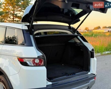 Білий Ленд Ровер Рендж Ровер Евок, об'ємом двигуна 2 л та пробігом 212 тис. км за 16800 $, фото 25 на Automoto.ua