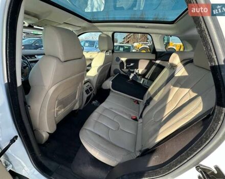 Білий Ленд Ровер Рендж Ровер Евок, об'ємом двигуна 2 л та пробігом 200 тис. км за 11300 $, фото 19 на Automoto.ua