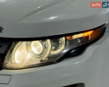 Белый Ленд Ровер Рендж Ровер Эвок, объемом двигателя 2 л и пробегом 188 тыс. км за 12200 $, фото 8 на Automoto.ua