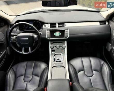 Белый Ленд Ровер Рендж Ровер Эвок, объемом двигателя 2.18 л и пробегом 87 тыс. км за 21000 $, фото 12 на Automoto.ua