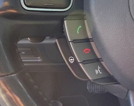 Белый Ленд Ровер Рендж Ровер Эвок, объемом двигателя 2 л и пробегом 143 тыс. км за 17900 $, фото 20 на Automoto.ua