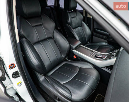 Білий Ленд Ровер Рендж Ровер Евок, об'ємом двигуна 2.2 л та пробігом 75 тис. км за 23663 $, фото 16 на Automoto.ua