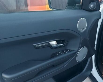 Белый Ленд Ровер Рендж Ровер Эвок, объемом двигателя 2.18 л и пробегом 197 тыс. км за 18300 $, фото 35 на Automoto.ua