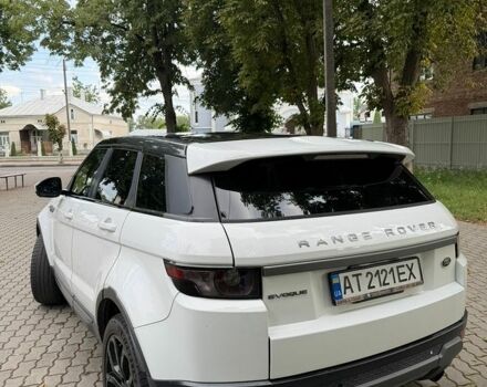 Білий Ленд Ровер Рендж Ровер Евок, об'ємом двигуна 2 л та пробігом 163 тис. км за 15000 $, фото 6 на Automoto.ua