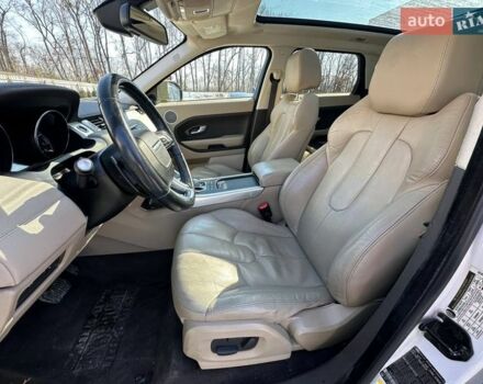 Білий Ленд Ровер Рендж Ровер Евок, об'ємом двигуна 2 л та пробігом 201 тис. км за 10990 $, фото 9 на Automoto.ua