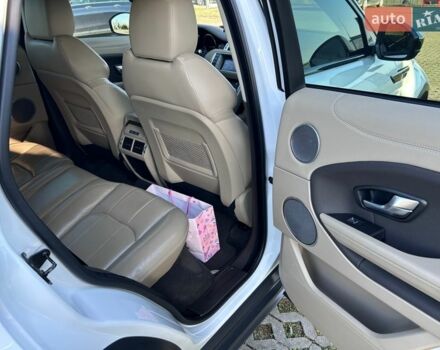 Белый Ленд Ровер Рендж Ровер Эвок, объемом двигателя 2.18 л и пробегом 126 тыс. км за 27000 $, фото 14 на Automoto.ua