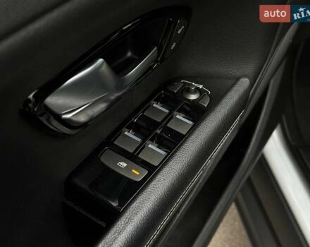 Белый Ленд Ровер Рендж Ровер Эвок, объемом двигателя 2.18 л и пробегом 140 тыс. км за 22500 $, фото 17 на Automoto.ua