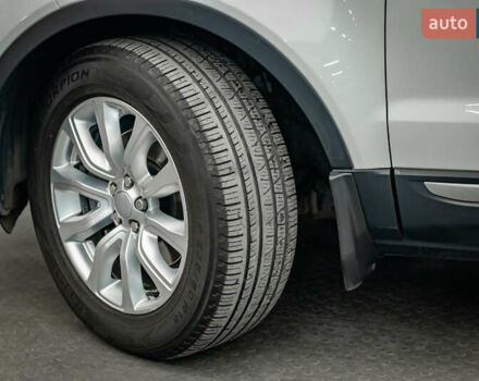 Білий Ленд Ровер Рендж Ровер Евок, об'ємом двигуна 2.2 л та пробігом 75 тис. км за 23663 $, фото 7 на Automoto.ua