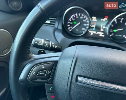 Белый Ленд Ровер Рендж Ровер Эвок, объемом двигателя 2 л и пробегом 85 тыс. км за 16999 $, фото 17 на Automoto.ua