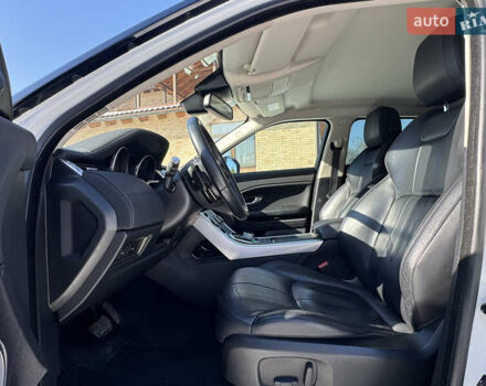 Белый Ленд Ровер Рендж Ровер Эвок, объемом двигателя 2.18 л и пробегом 114 тыс. км за 20000 $, фото 7 на Automoto.ua