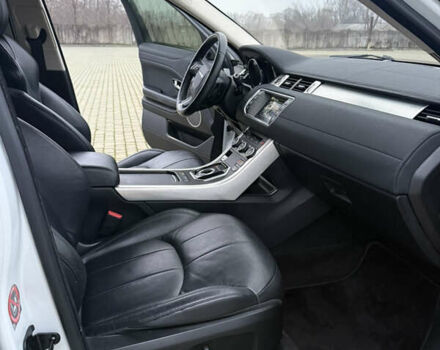 Белый Ленд Ровер Рендж Ровер Эвок, объемом двигателя 2.2 л и пробегом 110 тыс. км за 18999 $, фото 18 на Automoto.ua