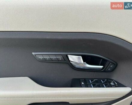 Белый Ленд Ровер Рендж Ровер Эвок, объемом двигателя 2 л и пробегом 130 тыс. км за 20000 $, фото 20 на Automoto.ua