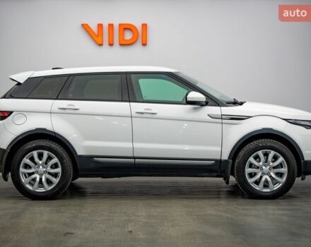 Белый Ленд Ровер Рендж Ровер Эвок, объемом двигателя 2.2 л и пробегом 113 тыс. км за 20724 $, фото 3 на Automoto.ua
