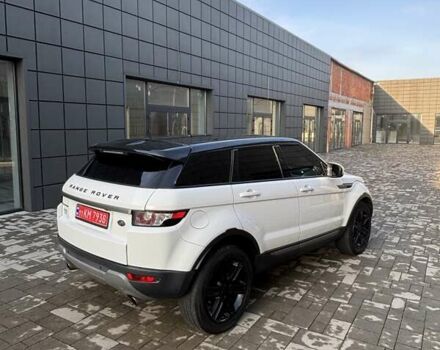 Білий Ленд Ровер Рендж Ровер Евок, об'ємом двигуна 2 л та пробігом 150 тис. км за 17500 $, фото 2 на Automoto.ua