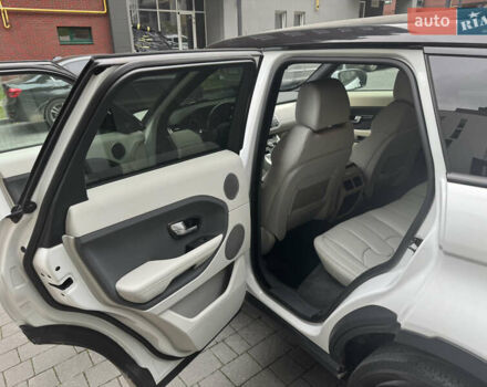 Белый Ленд Ровер Рендж Ровер Эвок, объемом двигателя 2 л и пробегом 149 тыс. км за 19500 $, фото 15 на Automoto.ua