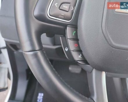 Белый Ленд Ровер Рендж Ровер Эвок, объемом двигателя 2.18 л и пробегом 82 тыс. км за 25300 $, фото 15 на Automoto.ua