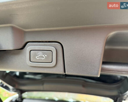 Белый Ленд Ровер Рендж Ровер Эвок, объемом двигателя 2 л и пробегом 56 тыс. км за 21300 $, фото 35 на Automoto.ua