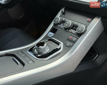 Белый Ленд Ровер Рендж Ровер Эвок, объемом двигателя 2.2 л и пробегом 90 тыс. км за 22999 $, фото 22 на Automoto.ua