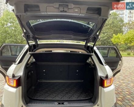 Білий Ленд Ровер Рендж Ровер Евок, об'ємом двигуна 2.18 л та пробігом 60 тис. км за 29700 $, фото 7 на Automoto.ua