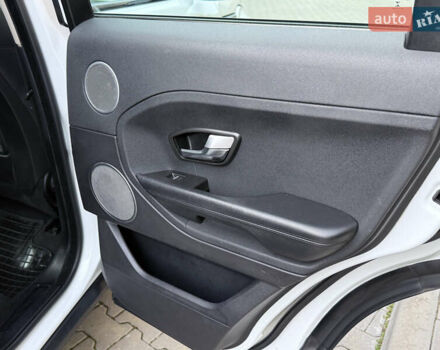 Білий Ленд Ровер Рендж Ровер Евок, об'ємом двигуна 2.18 л та пробігом 185 тис. км за 21000 $, фото 104 на Automoto.ua