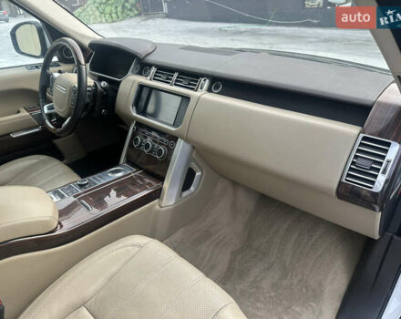 Білий Ленд Ровер Рендж Ровер Евок, об'ємом двигуна 3 л та пробігом 190 тис. км за 21999 $, фото 17 на Automoto.ua