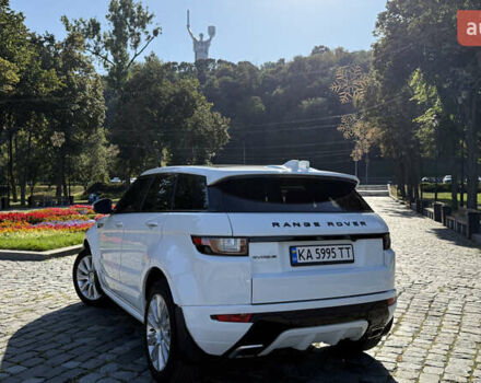 Ленд Ровер Рендж Ровер Эвок 2016 в Киеве на Automoto.ua Белый Ленд Ровер Рендж Ровер Эвок, объемом двигателя 2 л и пробегом 130 тыс. км за 23000 $, фото 6 на Automoto.ua