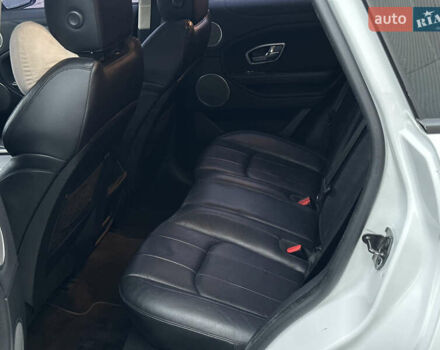 Белый Ленд Ровер Рендж Ровер Эвок, объемом двигателя 2 л и пробегом 130 тыс. км за 21900 $, фото 17 на Automoto.ua