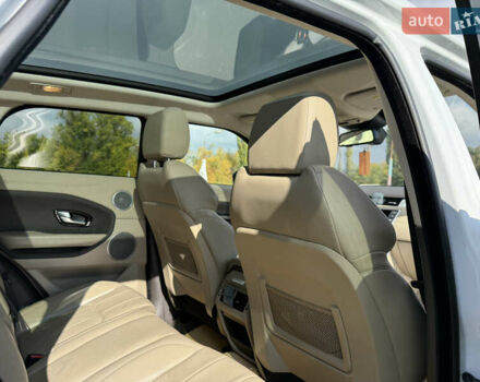 Ленд Ровер Рендж Ровер Евок 2016 у Ладижин на Automoto.ua Білий Ленд Ровер Рендж Ровер Евок, об'ємом двигуна 2 л та пробігом 86 тис. км за 23900 $, фото 55 на Automoto.ua