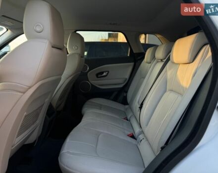 Білий Ленд Ровер Рендж Ровер Евок, об'ємом двигуна 2 л та пробігом 159 тис. км за 18999 $, фото 19 на Automoto.ua