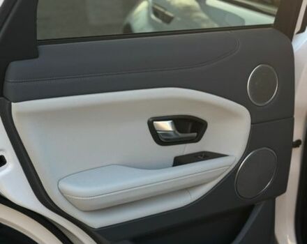 Білий Ленд Ровер Рендж Ровер Евок, об'ємом двигуна 2 л та пробігом 159 тис. км за 18999 $, фото 18 на Automoto.ua