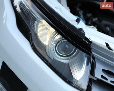 Білий Ленд Ровер Рендж Ровер Евок, об'ємом двигуна 2.2 л та пробігом 94 тис. км за 23899 $, фото 117 на Automoto.ua