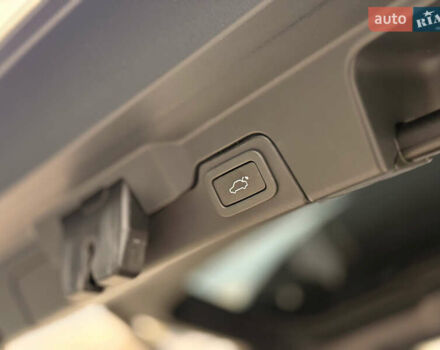 Білий Ленд Ровер Рендж Ровер Евок, об'ємом двигуна 2 л та пробігом 68 тис. км за 20990 $, фото 24 на Automoto.ua