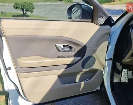 Белый Ленд Ровер Рендж Ровер Эвок, объемом двигателя 2.18 л и пробегом 90 тыс. км за 26500 $, фото 9 на Automoto.ua