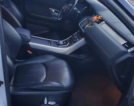 Белый Ленд Ровер Рендж Ровер Эвок, объемом двигателя 2 л и пробегом 129 тыс. км за 21900 $, фото 11 на Automoto.ua