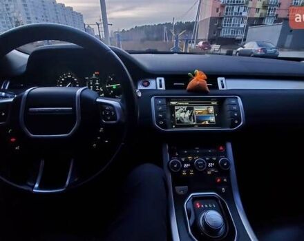 Белый Ленд Ровер Рендж Ровер Эвок, объемом двигателя 2 л и пробегом 129 тыс. км за 21900 $, фото 2 на Automoto.ua