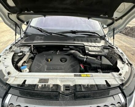 Білий Ленд Ровер Рендж Ровер Евок, об'ємом двигуна 2 л та пробігом 103 тис. км за 19000 $, фото 1 на Automoto.ua