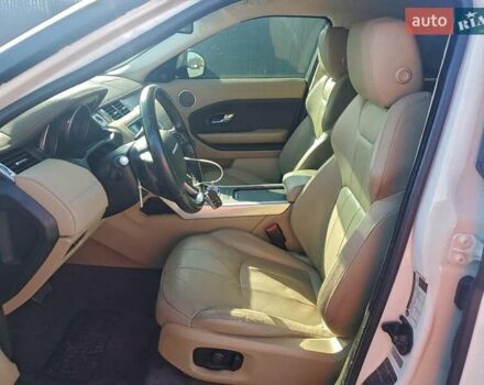 Белый Ленд Ровер Рендж Ровер Эвок, объемом двигателя 2 л и пробегом 118 тыс. км за 3500 $, фото 6 на Automoto.ua