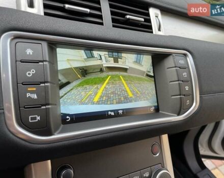 Білий Ленд Ровер Рендж Ровер Евок, об'ємом двигуна 2.18 л та пробігом 60 тис. км за 29700 $, фото 12 на Automoto.ua