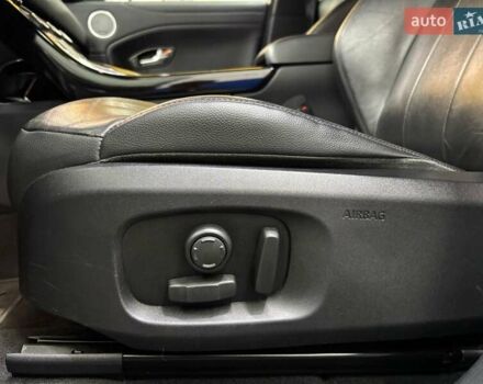 Білий Ленд Ровер Рендж Ровер Евок, об'ємом двигуна 2 л та пробігом 120 тис. км за 23200 $, фото 10 на Automoto.ua