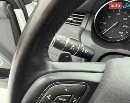 Белый Ленд Ровер Рендж Ровер Эвок, объемом двигателя 2.18 л и пробегом 83 тыс. км за 23000 $, фото 23 на Automoto.ua