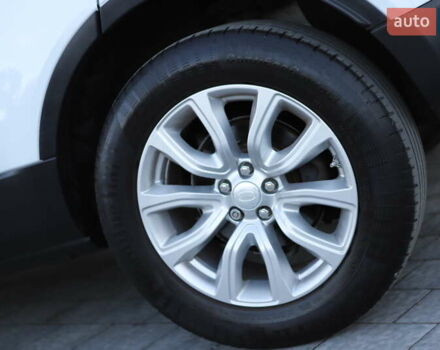 Білий Ленд Ровер Рендж Ровер Евок, об'ємом двигуна 2.2 л та пробігом 94 тис. км за 23899 $, фото 68 на Automoto.ua