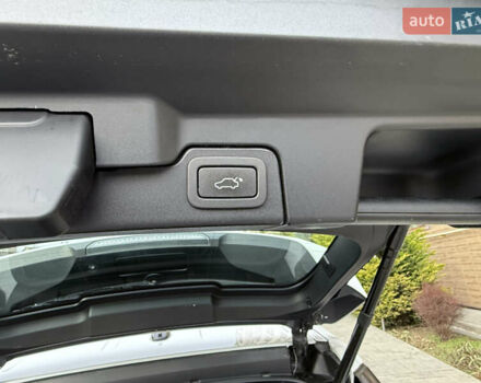 Білий Ленд Ровер Рендж Ровер Евок, об'ємом двигуна 2.18 л та пробігом 185 тис. км за 21000 $, фото 69 на Automoto.ua