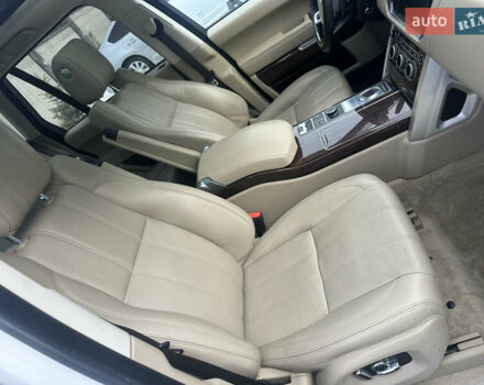 Білий Ленд Ровер Рендж Ровер Евок, об'ємом двигуна 3 л та пробігом 190 тис. км за 21999 $, фото 16 на Automoto.ua