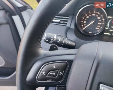 Белый Ленд Ровер Рендж Ровер Эвок, объемом двигателя 2.18 л и пробегом 82 тыс. км за 25300 $, фото 17 на Automoto.ua