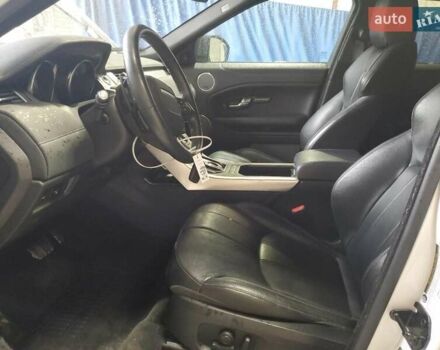 Белый Ленд Ровер Рендж Ровер Эвок, объемом двигателя 2 л и пробегом 108 тыс. км за 2900 $, фото 6 на Automoto.ua