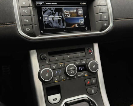 Білий Ленд Ровер Рендж Ровер Евок, об'ємом двигуна 2 л та пробігом 122 тис. км за 26999 $, фото 24 на Automoto.ua