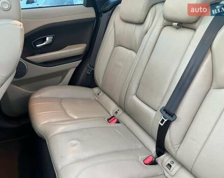 Белый Ленд Ровер Рендж Ровер Эвок, объемом двигателя 2 л и пробегом 68 тыс. км за 23490 $, фото 28 на Automoto.ua