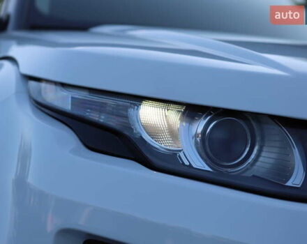 Білий Ленд Ровер Рендж Ровер Евок, об'ємом двигуна 2.2 л та пробігом 94 тис. км за 23899 $, фото 32 на Automoto.ua