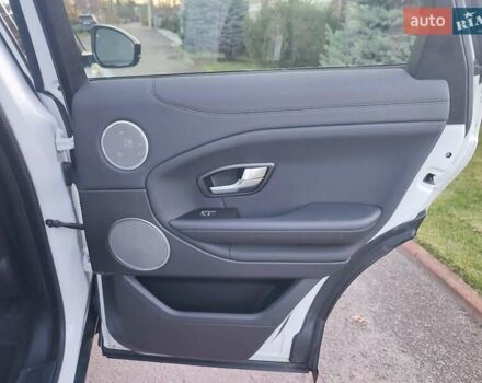 Белый Ленд Ровер Рендж Ровер Эвок, объемом двигателя 2.18 л и пробегом 82 тыс. км за 25300 $, фото 39 на Automoto.ua