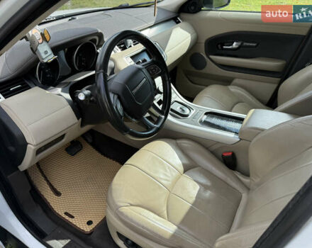 Ленд Ровер Рендж Ровер Евок 2016 у Ладижин на Automoto.ua Білий Ленд Ровер Рендж Ровер Евок, об'ємом двигуна 2 л та пробігом 86 тис. км за 23900 $, фото 30 на Automoto.ua